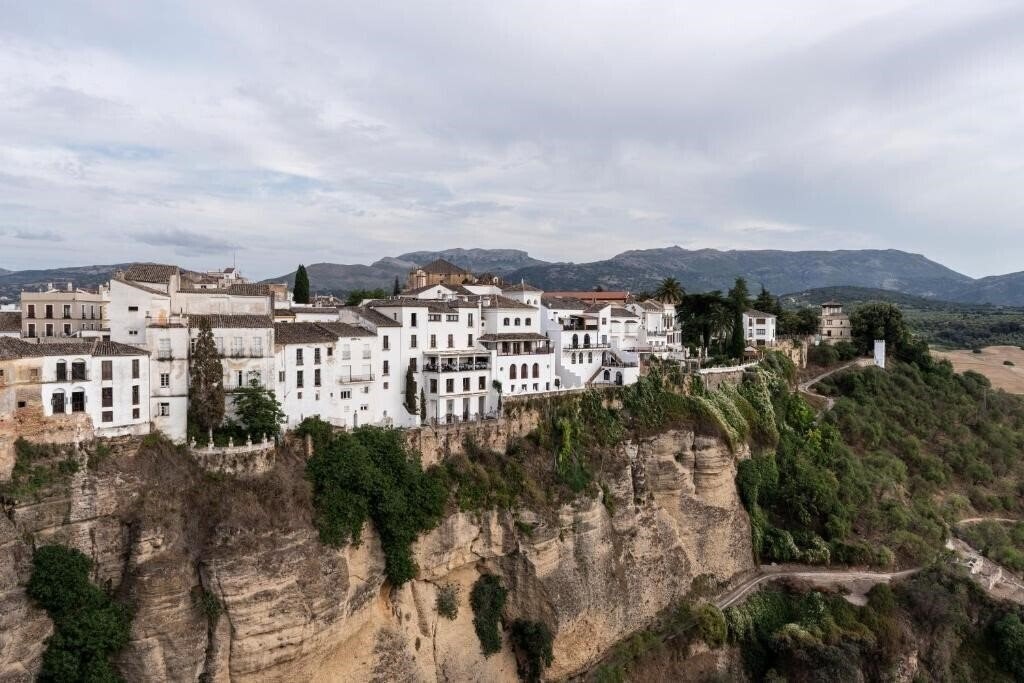 Территория Parador De Ronda 4*