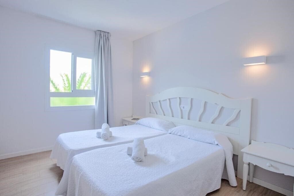 Фото Bj Apartamentos Europa 3*