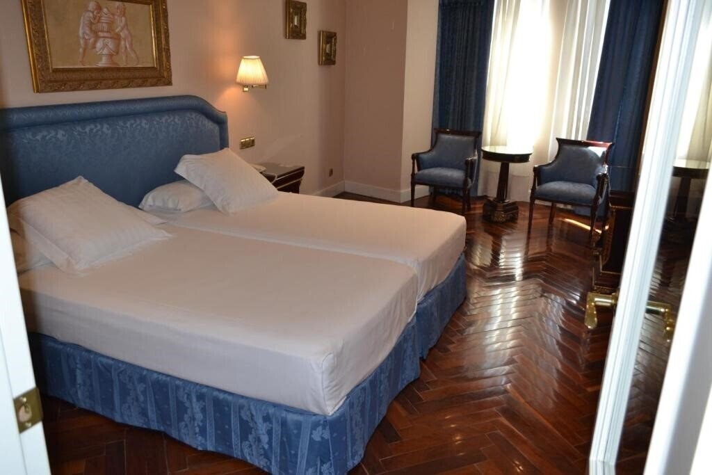 Панорама Alameda Palace Salamanca 5*