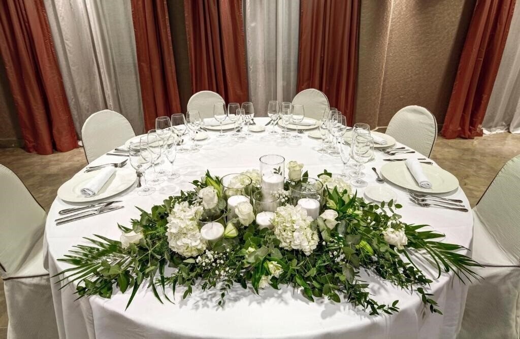 Вид Nh Salamanca Puerta De La Catedral 4*