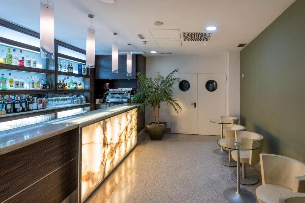 Изображение Hotel Soho Boutique Canalejas 4*