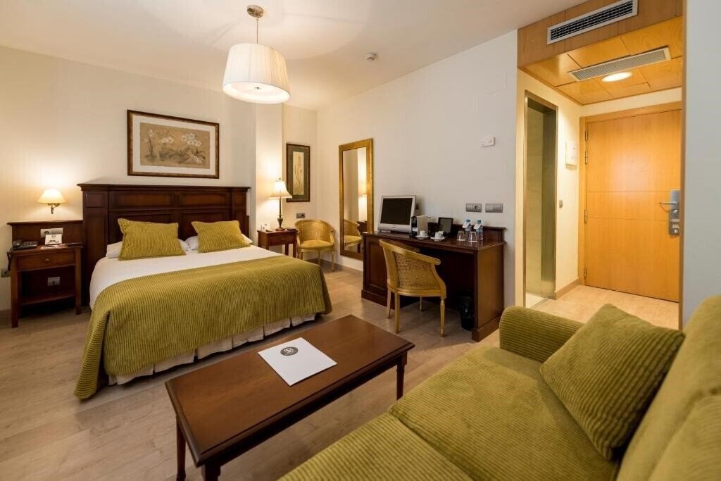 Вид Hotel Soho Boutique Canalejas 4*