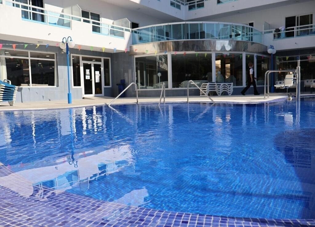 Вид Santa Monica Salou 3*