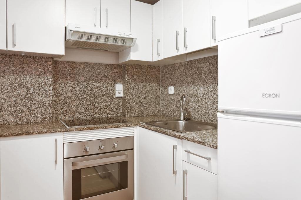 Вид Royal Rentalmar Apartment апартаменты