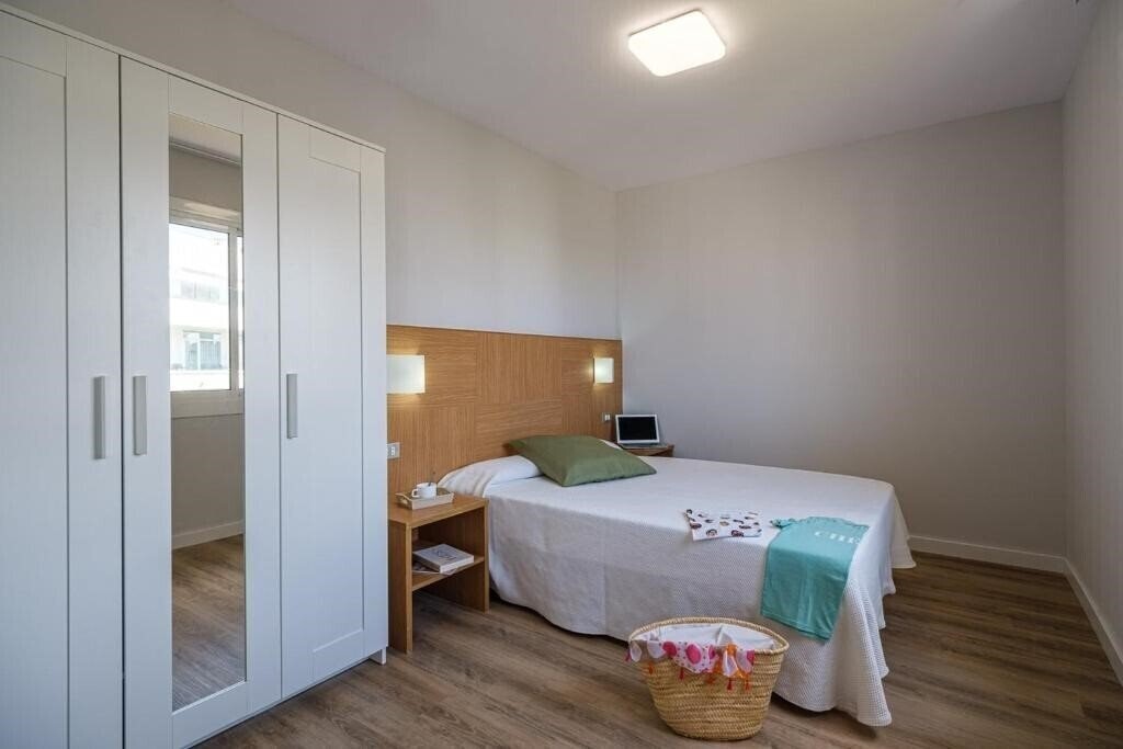 Панорама California Apartments 3*