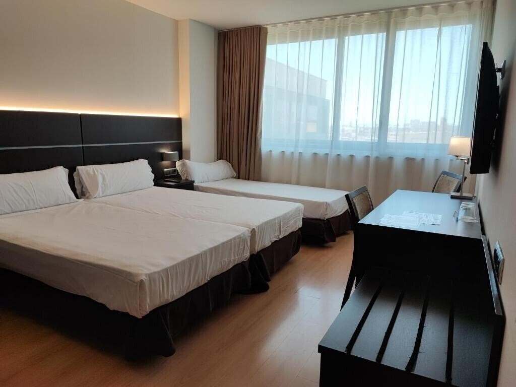 Фото Tarraco Park 4*