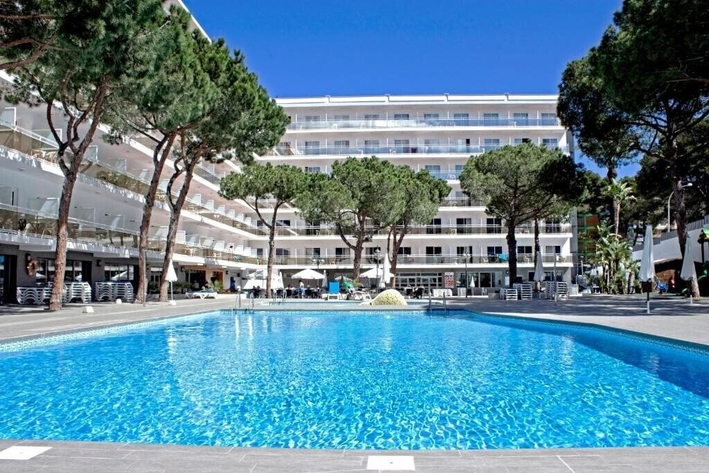 Отель Best Oasis Park Hotel 4*