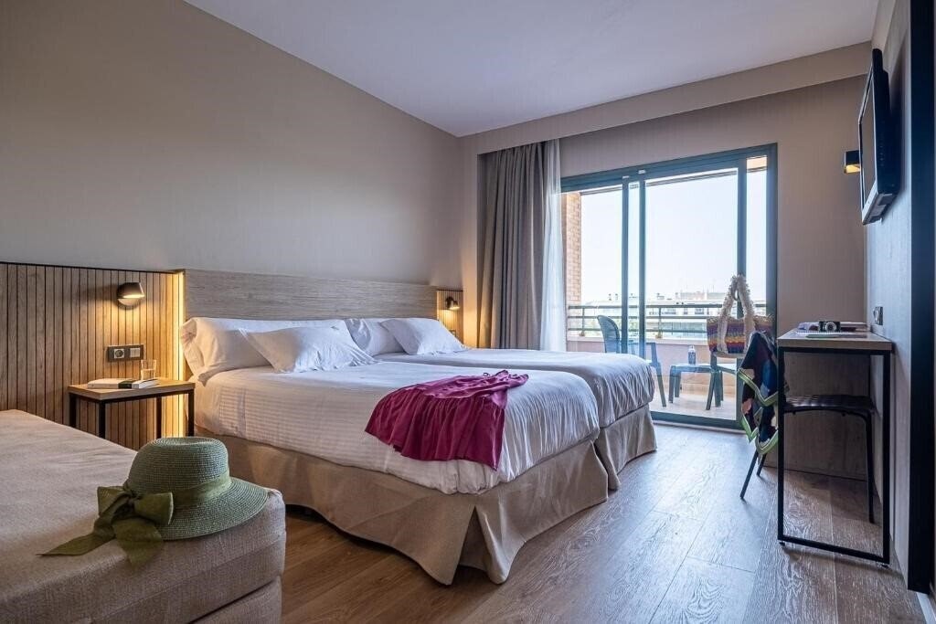 Апартаменты California Palace 4*