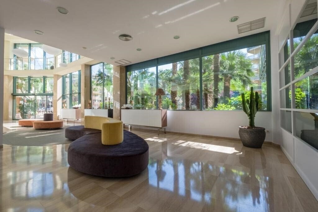 Вид California Palace 4*