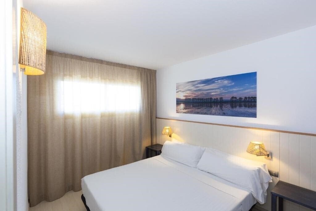 Вид Acacias Apartamentos Salou 3*