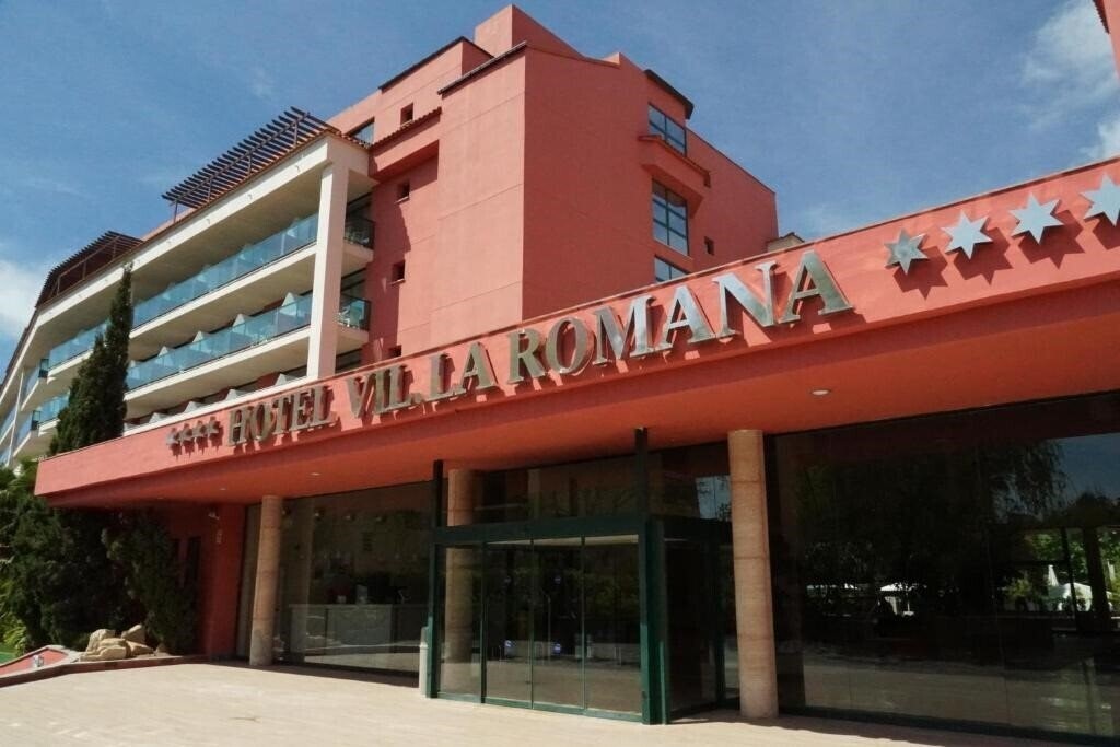 Фото Ohtels Villa Romana 4*