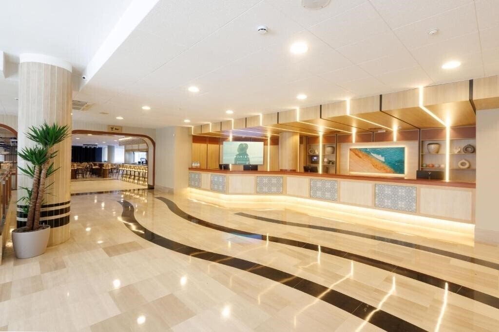 Панорама Ponient Marinada Hotel by Portaventura World 4*