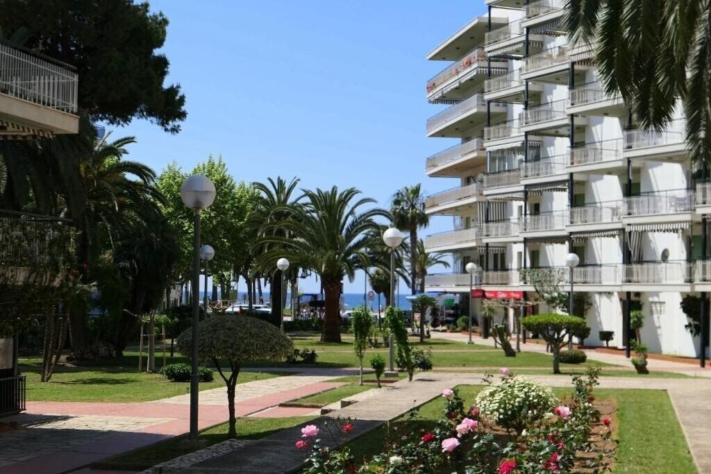 Вид Rentalmar Aries Plus 3*