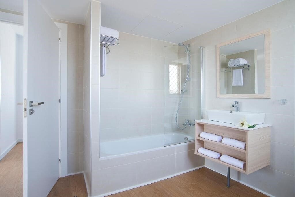 Картинка Rentalmar Salou Beach Apart 4*