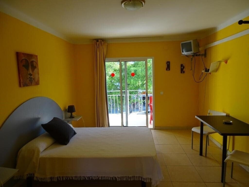 Территория Rex Apart 3*