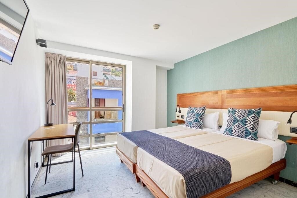 Вид Hotel Torre Del Conde 3*