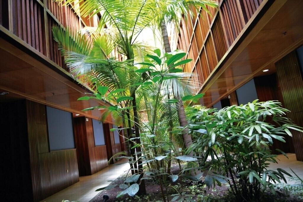 Апартаменти Escuela Santa Cruz 4*