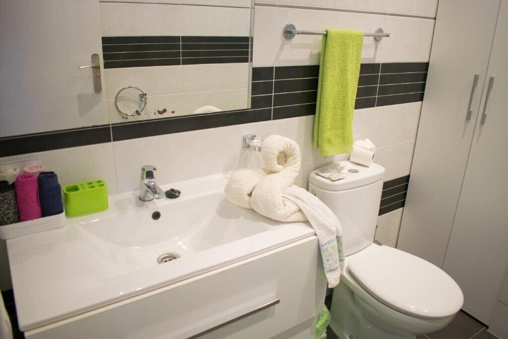 Фотографія Aparthotel Los Geranios 3*