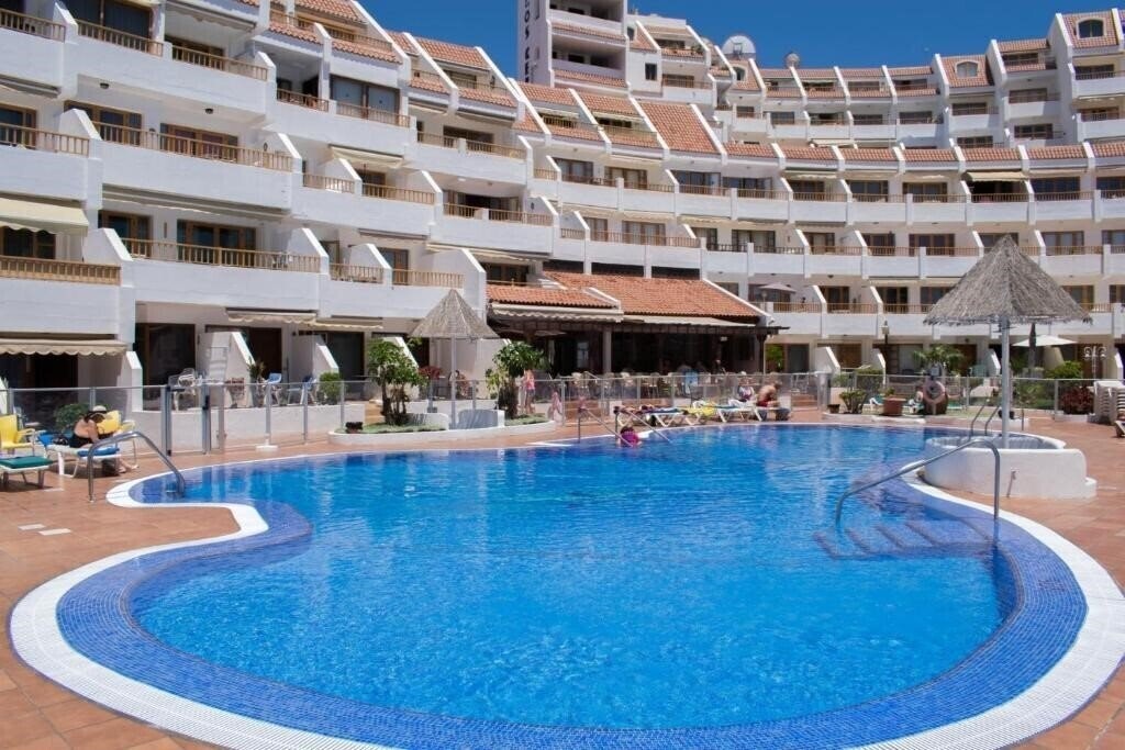 Апартаменти Aparthotel Los Geranios 3*