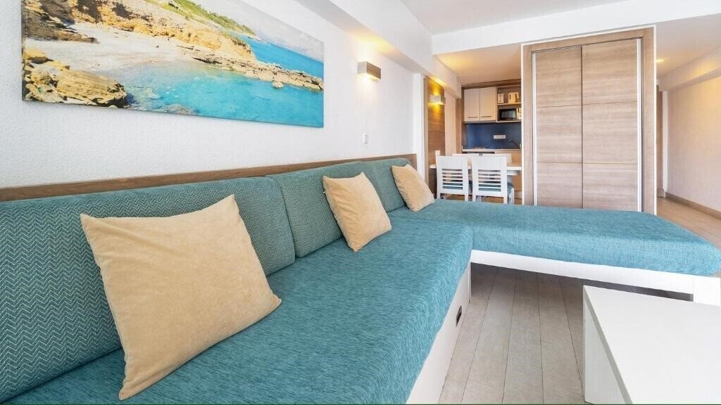 Вид Apartamentos Verdemar 3*