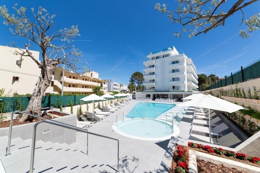 Апартаменти Reverence Life Hotel (Adults Only +16 Y.O.) (ex. Senses Santa Ponsa) 4*