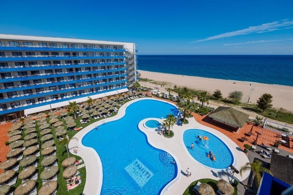 Готель Tahiti Playa Hotel & Suites 4*