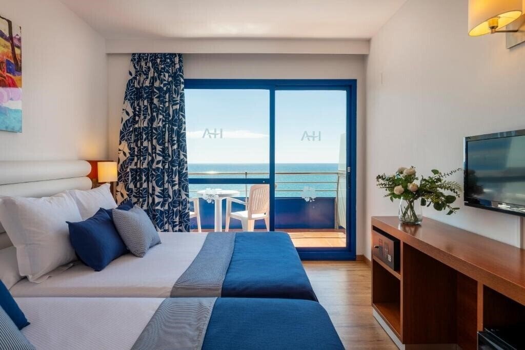 Вид Tahiti Playa Hotel & Suites 4*