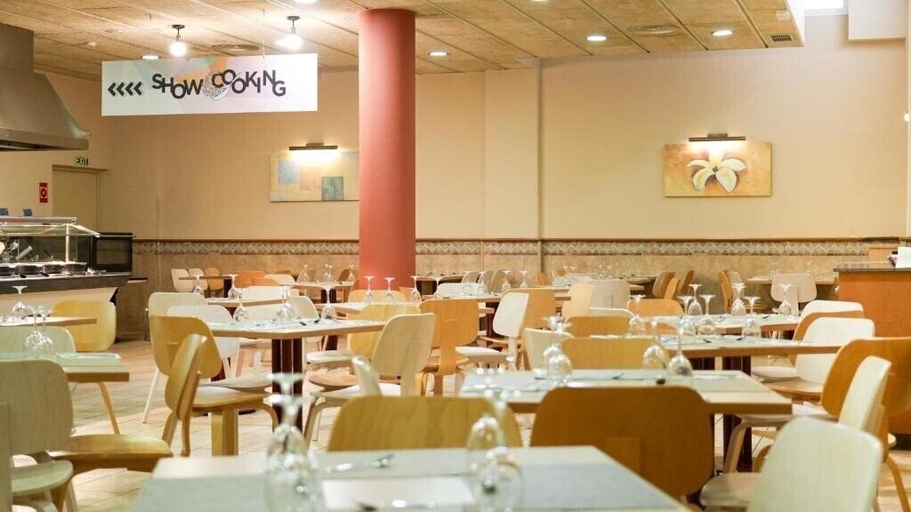 Картинка HTop Royal Sun Suites 4*