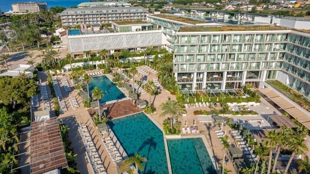 Вид Atzavara Hotel & SPA 5*