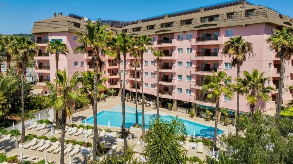 Отель Aqua Hotel The Breeze (Adults Only 18+) 4*