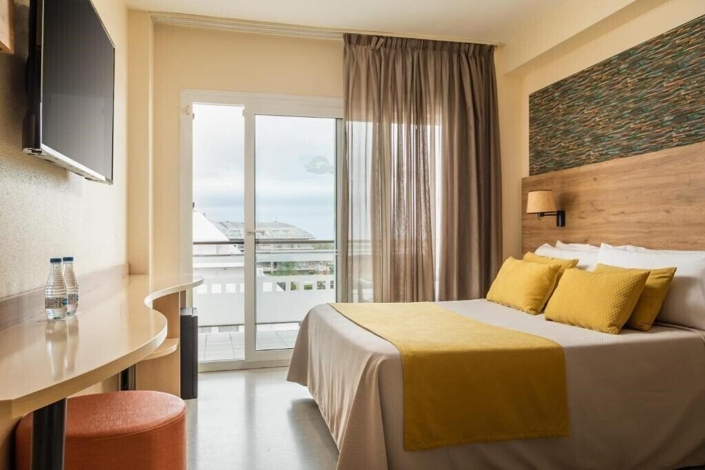 Панорама Caprici Verd 4*