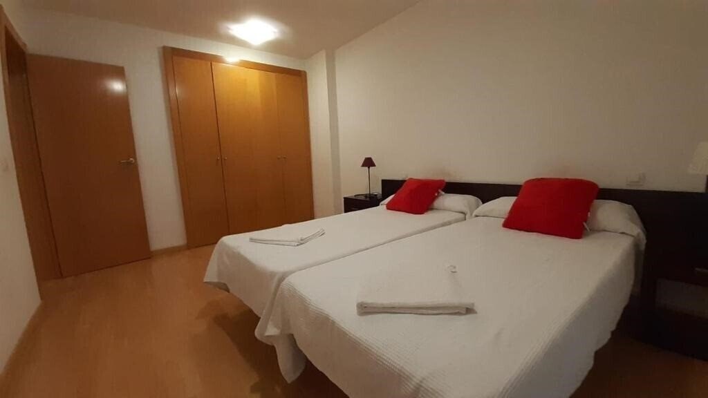 Территория Auhabitat Zaragoza Apartamentos 3*