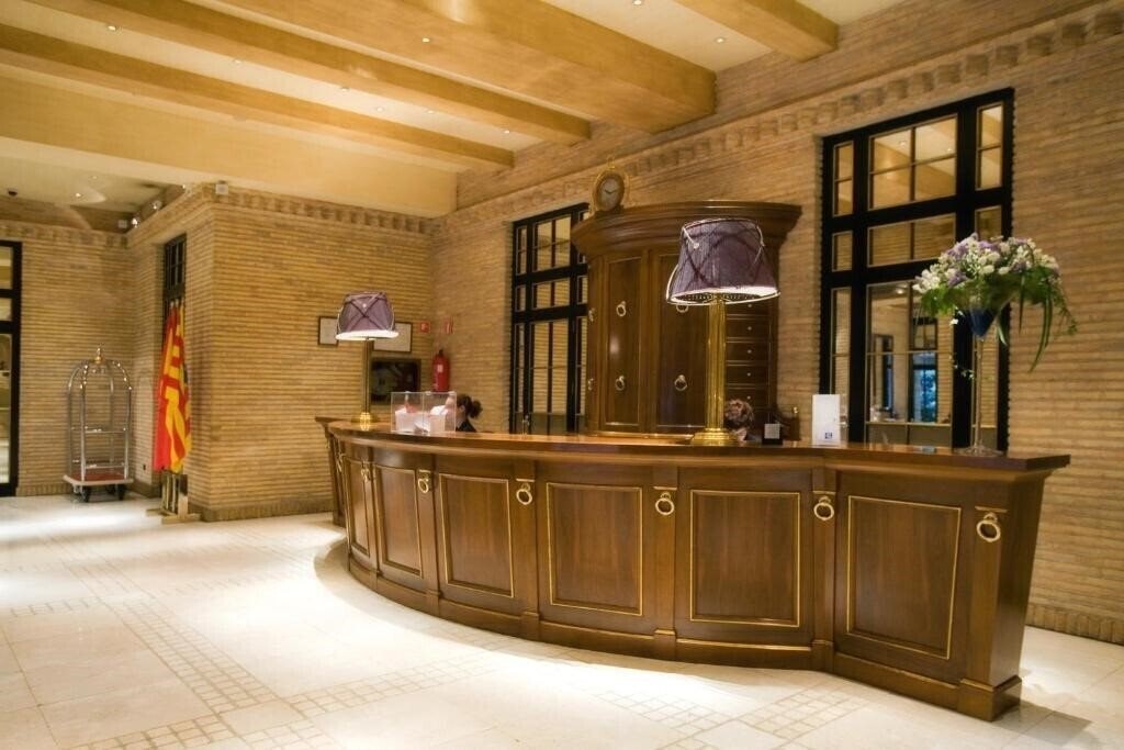 Апартаменты Palafox 5*