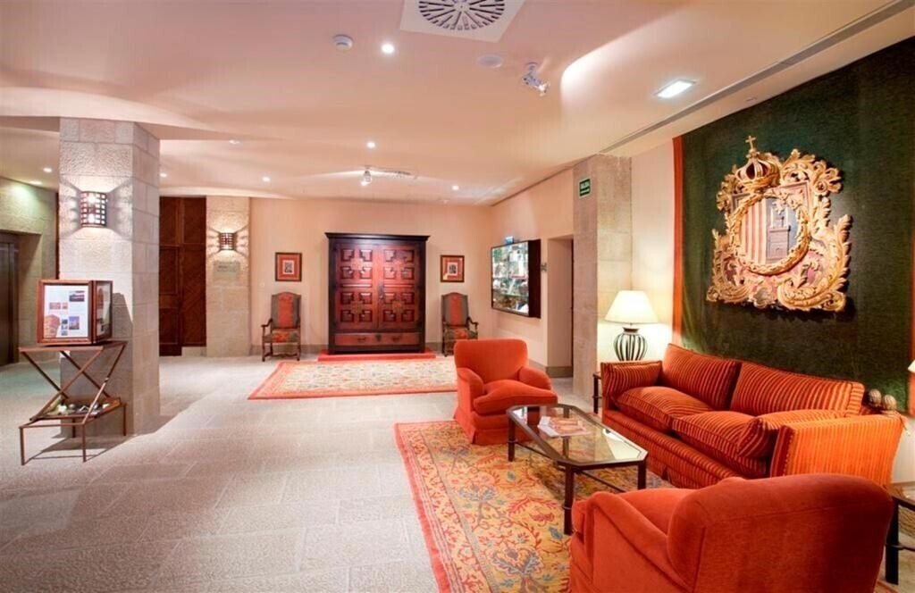 Фото Parador De Sos Del Rey Catolico 4*