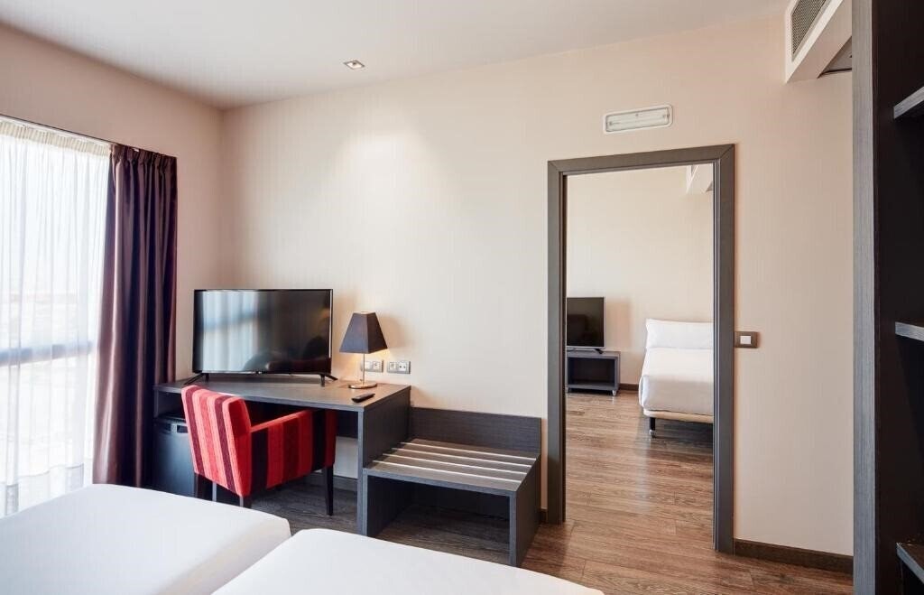 Фотография Tulip Inn Zaragoza Plaza Feria 3*
