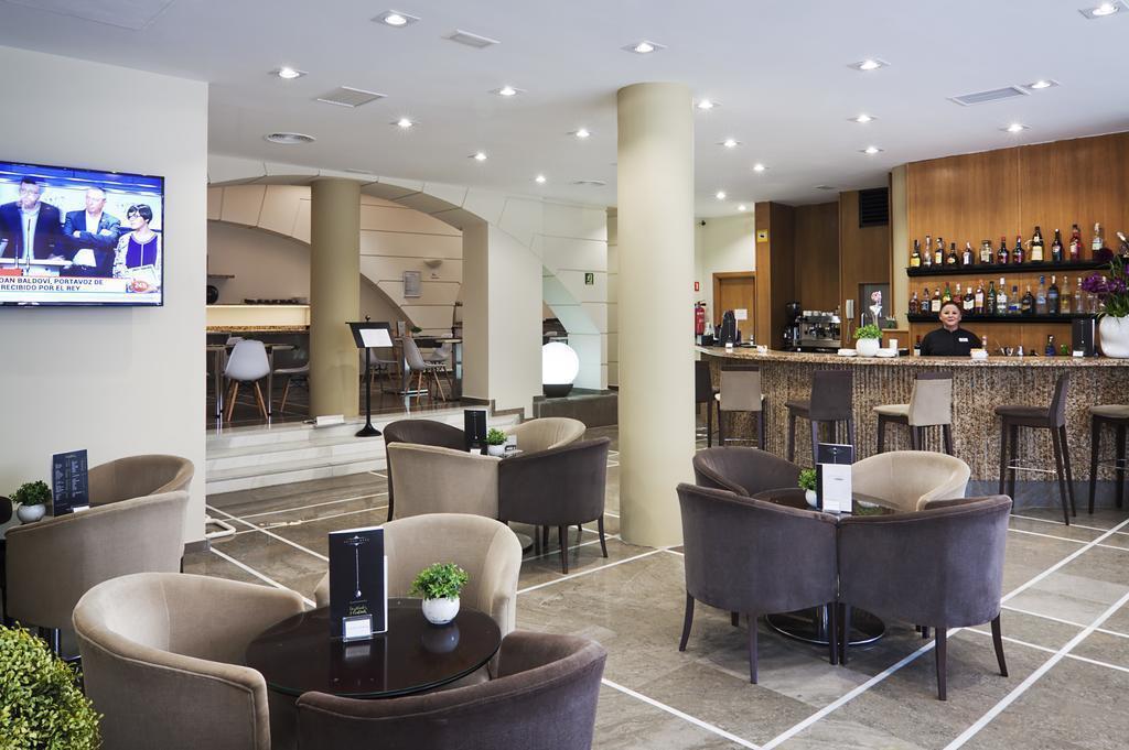 Панорама Catalonia Santa Justa 4*