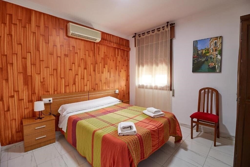 Изображение Virgen de Los Reyes Sevilla 4*