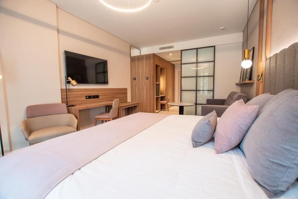 Апартаменты Giralda 4*