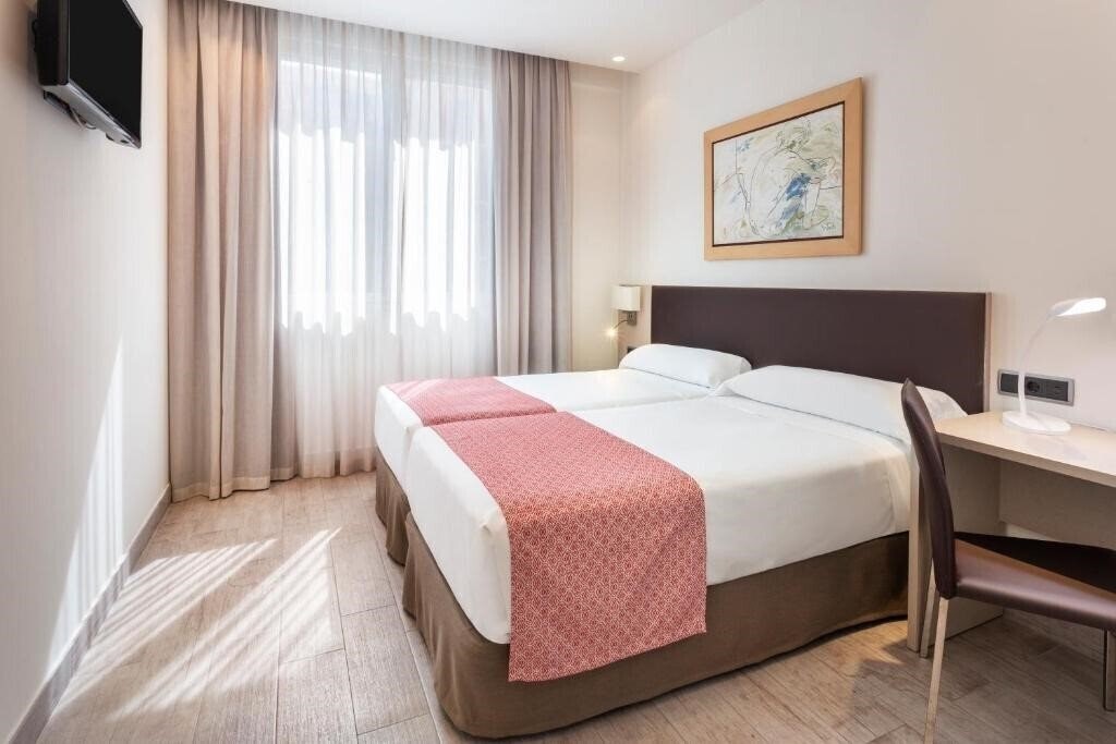 Панорама Hispalis 3*