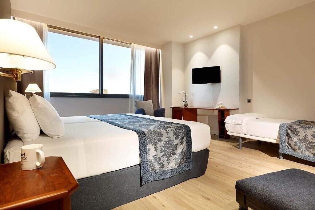 Апартаменти Eurostars Isla Cartuja 4*