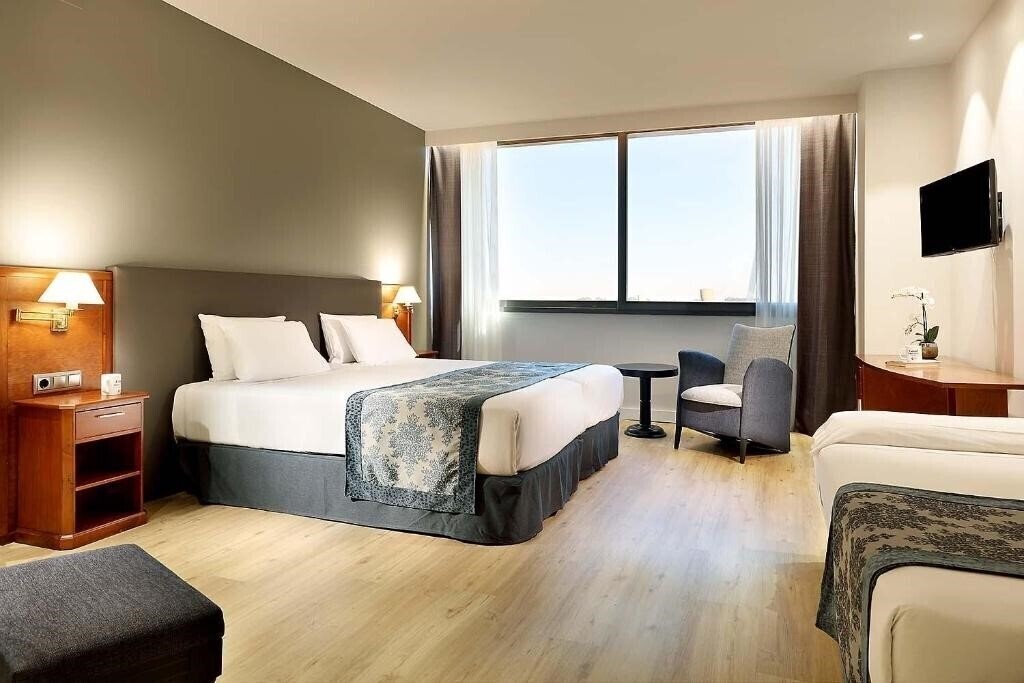 Панорама Eurostars Isla Cartuja 4*