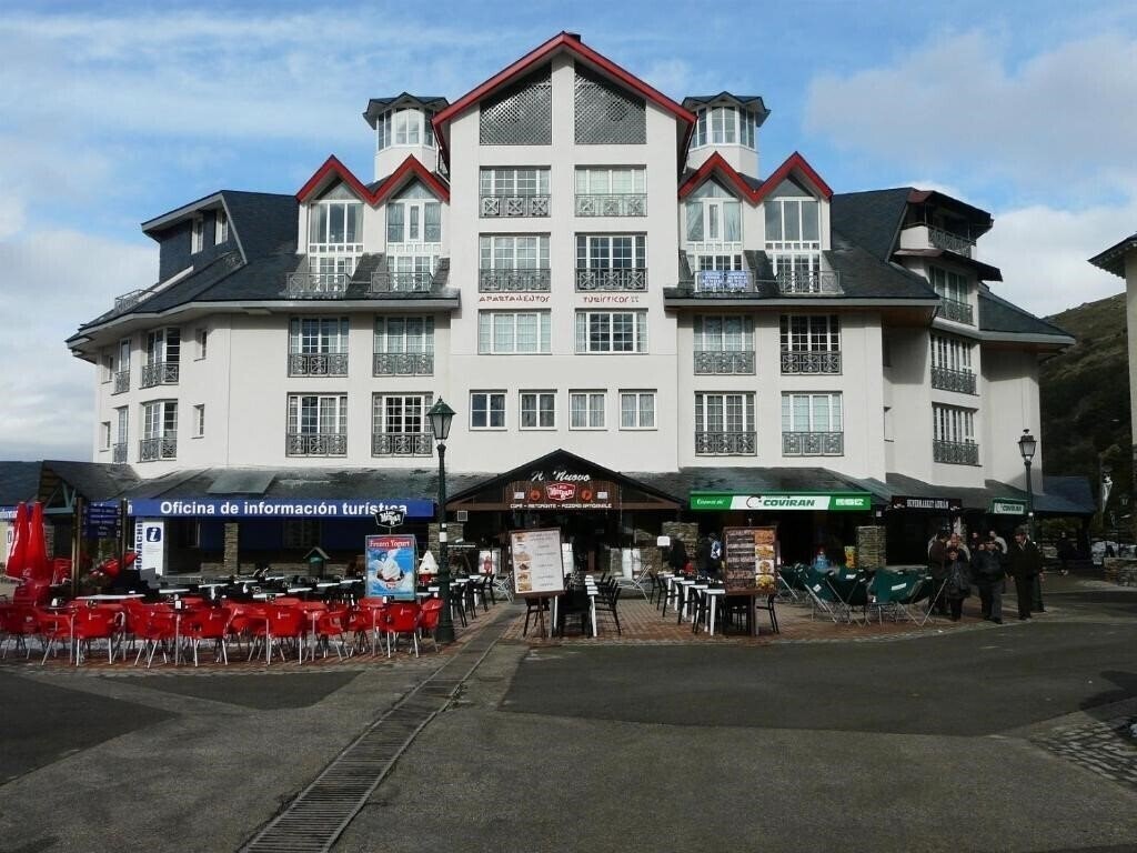 Готель Apartamentos GHM Plaza 2*