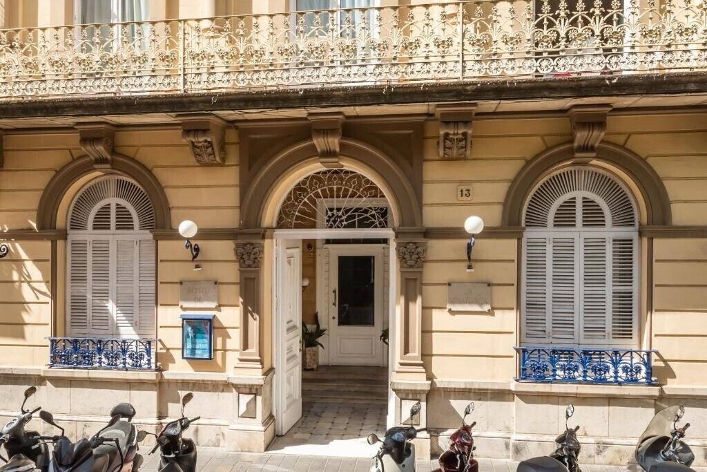 Панорама Medium Renaixenca 1*