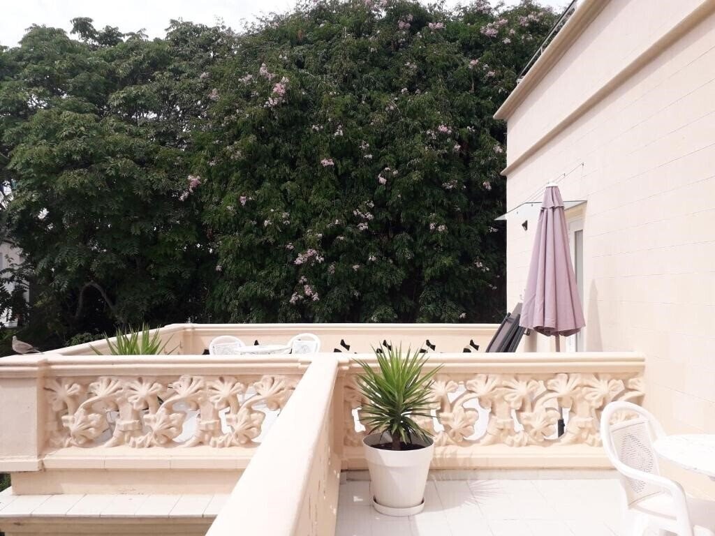 Территория Noucentista 2*