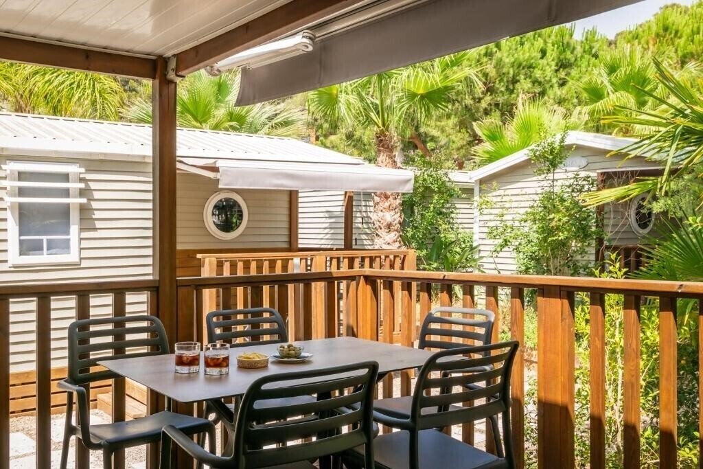 Панорама Camping Torre De La Mora 3*