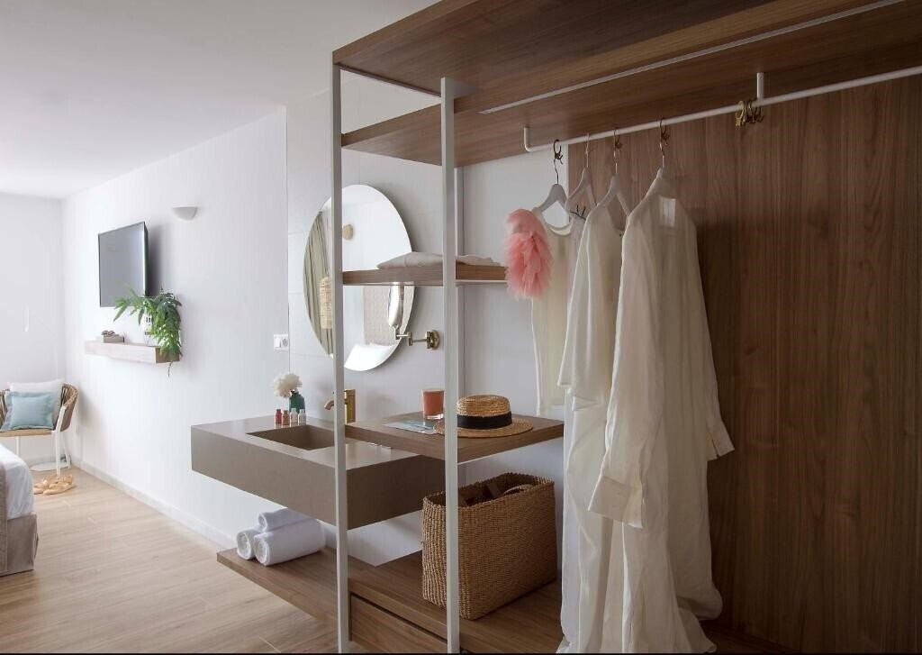 Панорама May Altafulla Beach Boutique 4*