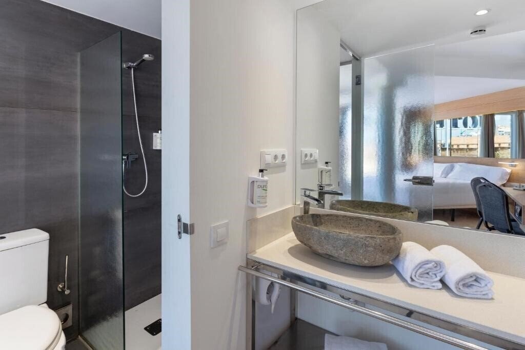 Территория B&B Hotel Tarragona Centro Urbis (ex. Sercotel Urbis Centre) 3*