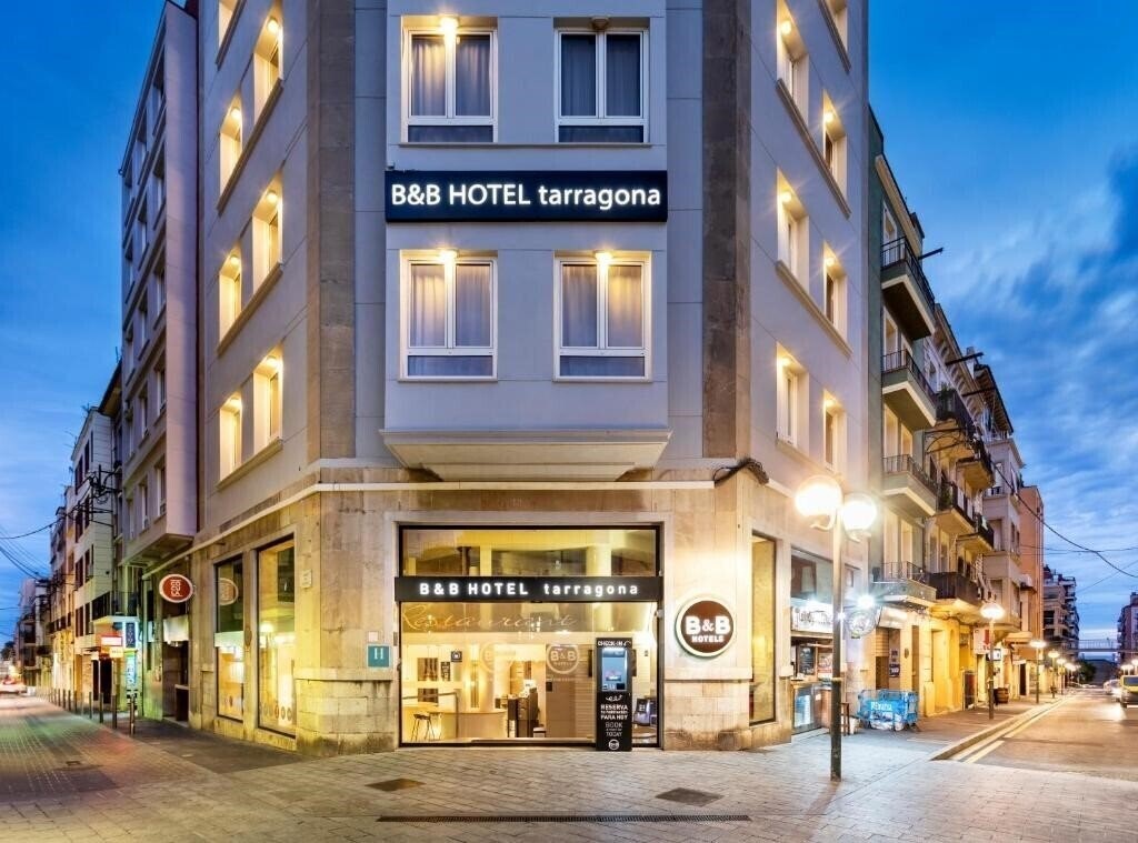 Апартаменты B&B Hotel Tarragona Centro Urbis (ex. Sercotel Urbis Centre) 3*
