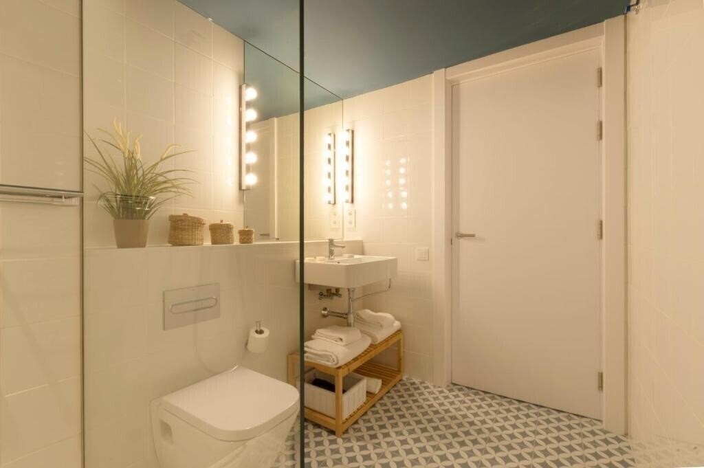 Апартаменты Port Plaza Apartments 3*