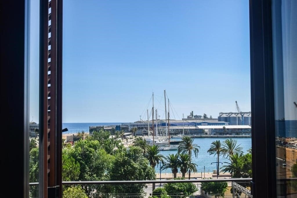 Панорама Port Plaza Apartments 3*